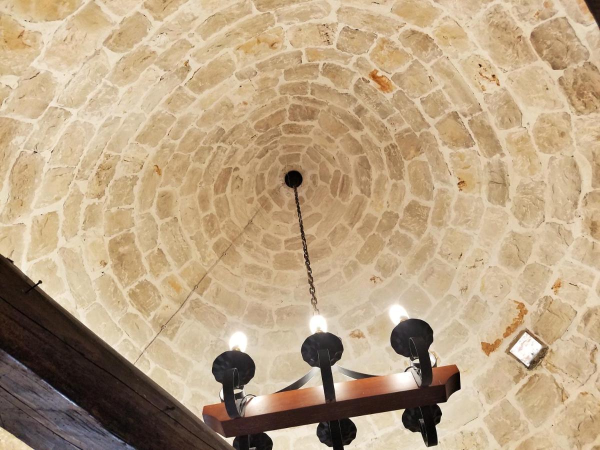 Antico Trullo Immerso Nella Campagna Alberobello Dış mekan fotoğraf
