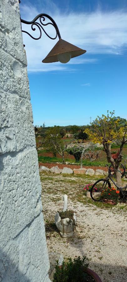 Antico Trullo Immerso Nella Campagna Alberobello Dış mekan fotoğraf