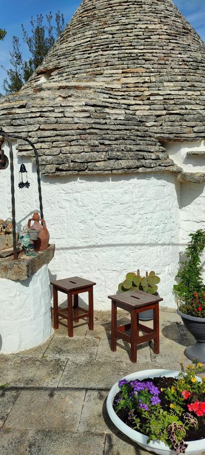Antico Trullo Immerso Nella Campagna Alberobello Dış mekan fotoğraf
